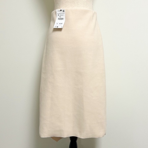 Zara Ivory Felted Pull On Elastic Waistband Asymmetrical Midi Skirt Small NWT - Picture 8 of 14